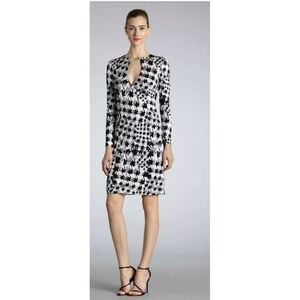 Muse Women's Long Sleeve Jersey Stretch Knee Length Size 8 Dress Black & White